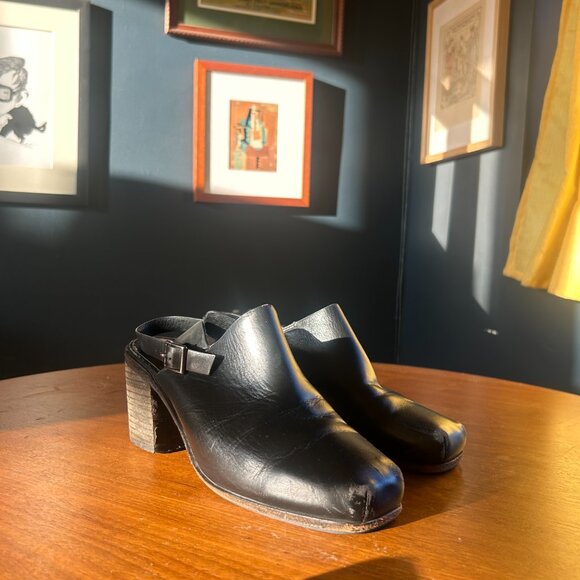 Intentionally Blank Honcho Mule in Black Leather - Picture 4 of 7
